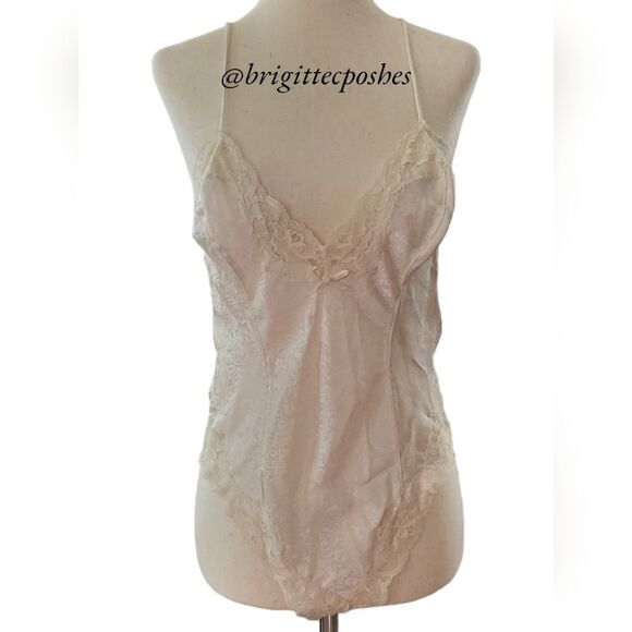 DELICATES Cream Laced Teddy - Picture 1 of 9